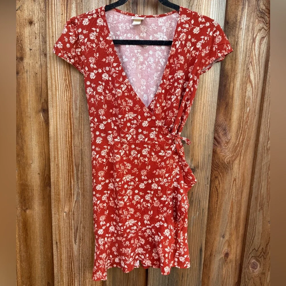 Mossimo Supply Co. Red Floral Wrap Mini Dress - Picture 1 of 4